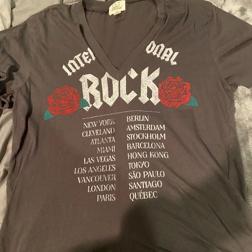 band tee
